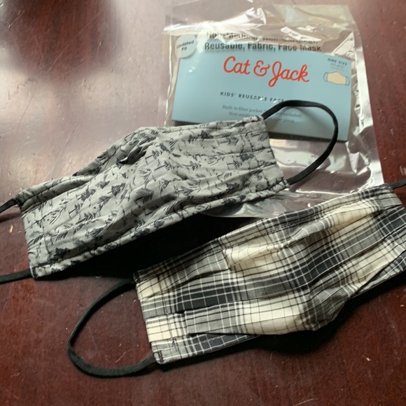 10 Cat & Jack Kids Reusable Boys Masks - Picture 2 of 8